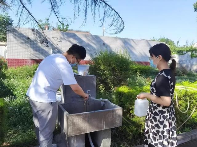 c7娱乐岐山县疾控中心完成国家农村饮用水监测点枯水期水样采集工作(图1)
